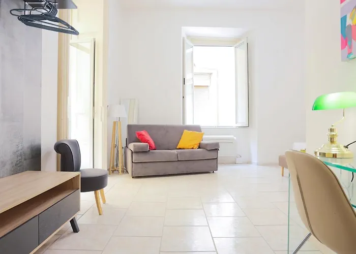 Guesthost - Veiled Christ