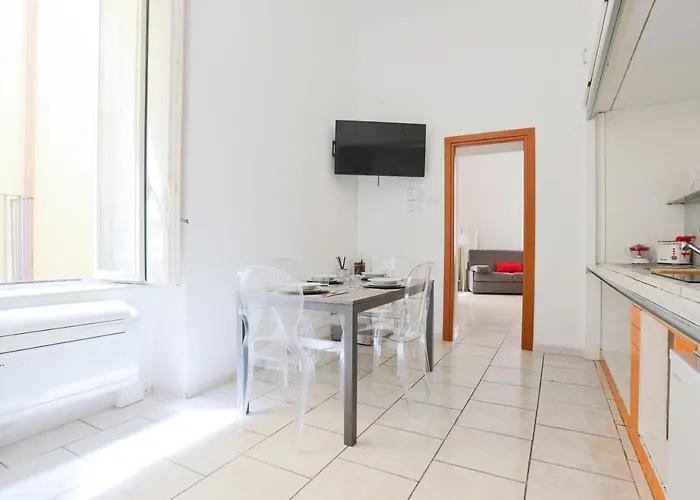 Guesthost - Veiled Christ